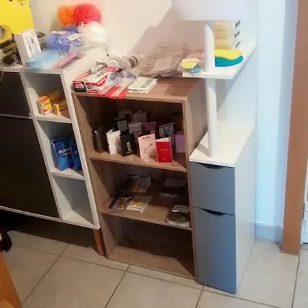 Air-conditioned 2 Bedroom Duplex 5 People * ヴィルフランシュ・シュル・ソーヌ