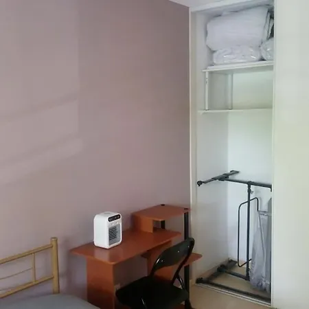 Air-conditioned 2 Bedroom Duplex 5 People アパート